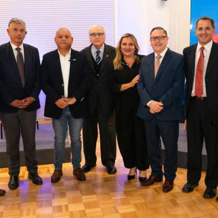 PUCV fue epicentro de la política regional con primer debate de candidatos a gobernador