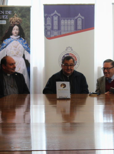 Lanzamiento del libro del Mes de María en la Diócesis de Valparaíso