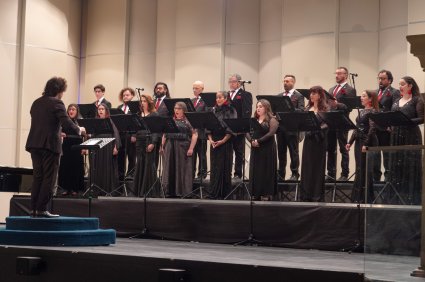 PUCV Santiago se viste de Navidad con concierto para coro y piano