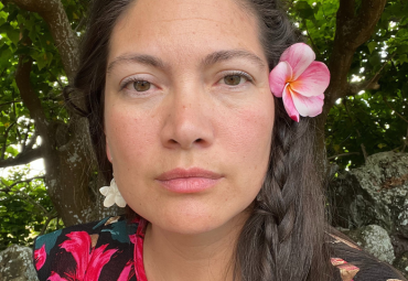 Abogada PUCV al servicio de la autonomía jurídica de Rapa Nui