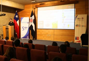 Seminario Internacional marcó cierre de proyecto Fondecyt e inauguró año académico del Magíster en Actividad Física para la Salud
