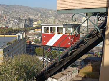 PUCV lidera plan para revitalizar ascensores de Valparaíso
