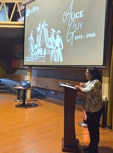 PUCV aborda el aporte de las mujeres en el cine a través de taller sobre Alice Guy